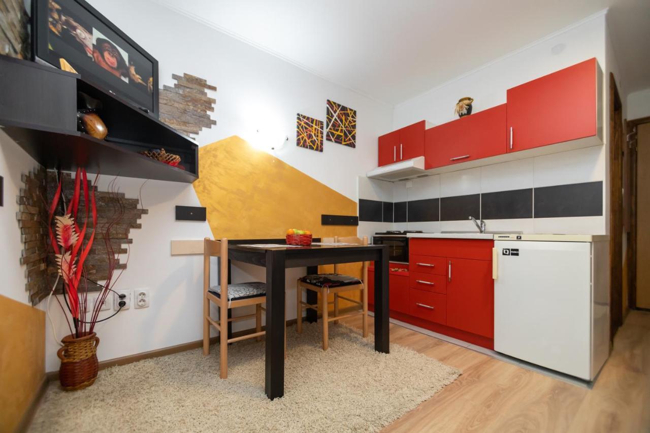Apartmani Jokic ซลาตีบอร์ ภายนอก รูปภาพ